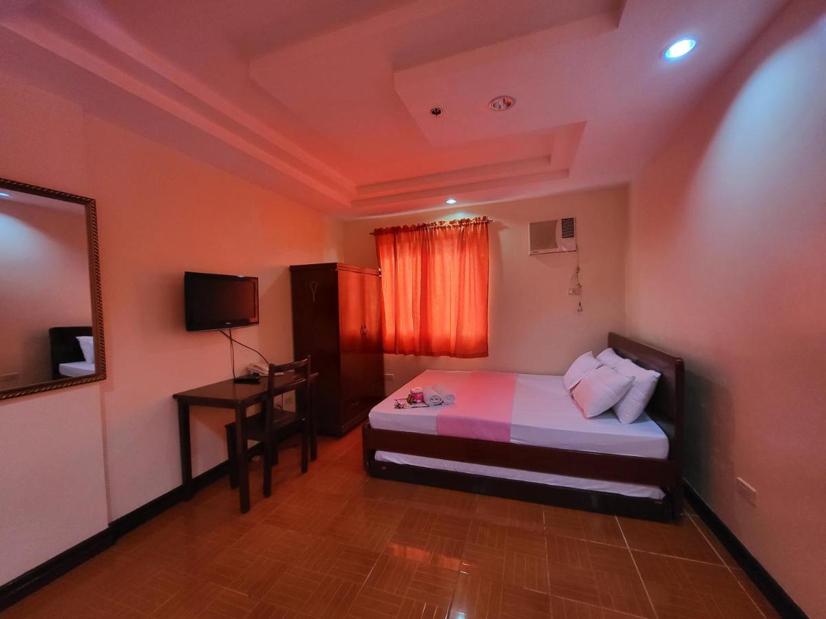 Rooms R Us - Voyagers Palace Puerto Princesa Buitenkant foto
