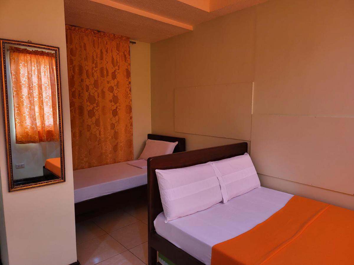 Rooms R Us - Voyagers Palace Puerto Princesa Buitenkant foto